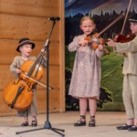 39. Przegląd Gminnych Zespołów Regionalnych „Małe Bajania” - Zespół Góralski „Ślebodni” z Leśnicy-Gronia 39. Przegląd Gminnych Zespołów Regionalnych „Małe Bajania” - Zespół Góralski „Ślebodni” z Leśnicy-Gronia