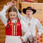 Tatrzański Zwyrt - 9. Gminny Konkurs Tańca Góralskiego i Zbójnickiego w Wiejskim Domu Kultury "Walusiówka" w Leśnicy występ zespołów z Czarnej Góry 2025-06-13 Tatrzański Zwyrt - 9. Gminny Konkurs Tańca Góralskiego i Zbójnickiego w Wiejskim Domu Kultury "Walusiówka" w Leśnicy występ zespołów z Czarnej Góry 2025-06-13