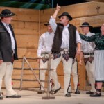 „Jedrzej Wierch i pragrafy” w BCK w wykonaniu Zespołu Góralskiego „Ślebodni” z Leśnicy-Gronia - 2025-07-16 „Jedrzej Wierch i pragrafy” w BCK w wykonaniu Zespołu Góralskiego „Ślebodni” z Leśnicy-Gronia - 2025-07-16