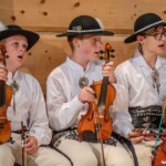 „Jedrzej Wierch i pragrafy” w BCK w wykonaniu Zespołu Góralskiego „Ślebodni” z Leśnicy-Gronia - 2025-07-16 „Jedrzej Wierch i pragrafy” w BCK w wykonaniu Zespołu Góralskiego „Ślebodni” z Leśnicy-Gronia - 2025-07-16