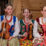 „Jedrzej Wierch i pragrafy” w BCK w wykonaniu Zespołu Góralskiego „Ślebodni” z Leśnicy-Gronia - 2025-07-16 „Jedrzej Wierch i pragrafy” w BCK w wykonaniu Zespołu Góralskiego „Ślebodni” z Leśnicy-Gronia - 2025-07-16