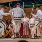 „Jedrzej Wierch i pragrafy” w BCK w wykonaniu Zespołu Góralskiego „Ślebodni” z Leśnicy-Gronia - 2025-07-16 „Jedrzej Wierch i pragrafy” w BCK w wykonaniu Zespołu Góralskiego „Ślebodni” z Leśnicy-Gronia - 2025-07-16