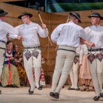 „Jedrzej Wierch i pragrafy” w BCK w wykonaniu Zespołu Góralskiego „Ślebodni” z Leśnicy-Gronia - 2025-07-16 „Jedrzej Wierch i pragrafy” w BCK w wykonaniu Zespołu Góralskiego „Ślebodni” z Leśnicy-Gronia - 2025-07-16