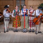 „Jedrzej Wierch i pragrafy” w BCK w wykonaniu Zespołu Góralskiego „Ślebodni” z Leśnicy-Gronia - 2025-07-16 „Jedrzej Wierch i pragrafy” w BCK w wykonaniu Zespołu Góralskiego „Ślebodni” z Leśnicy-Gronia - 2025-07-16