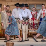 Występ Zespołów Góralskich "Zawaternik" i "Ślebodni" z Leśnicy-Gronia w Bukowiańskim Centrum Kultury 2025-07-17 Występ Zespołów Góralskich "Zawaternik" i "Ślebodni" z Leśnicy-Gronia w Bukowiańskim Centrum Kultury 2025-07-17