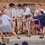 Występ Zespołów Góralskich "Zawaternik" i "Ślebodni" z Leśnicy-Gronia w Bukowiańskim Centrum Kultury 2025-07-17 Występ Zespołów Góralskich "Zawaternik" i "Ślebodni" z Leśnicy-Gronia w Bukowiańskim Centrum Kultury 2025-07-17