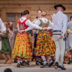 Występ Zespołów Góralskich "Zawaternik" i "Ślebodni" z Leśnicy-Gronia w Bukowiańskim Centrum Kultury 2025-07-17 Występ Zespołów Góralskich "Zawaternik" i "Ślebodni" z Leśnicy-Gronia w Bukowiańskim Centrum Kultury 2025-07-17