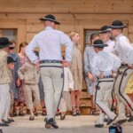 Występ Zespołów Góralskich "Zawaternik" i "Ślebodni" z Leśnicy-Gronia w Bukowiańskim Centrum Kultury 2025-07-17 Występ Zespołów Góralskich "Zawaternik" i "Ślebodni" z Leśnicy-Gronia w Bukowiańskim Centrum Kultury 2025-07-17