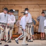 Występ Zespołów Góralskich "Zawaternik" i "Ślebodni" z Leśnicy-Gronia w Bukowiańskim Centrum Kultury 2025-07-17 Występ Zespołów Góralskich "Zawaternik" i "Ślebodni" z Leśnicy-Gronia w Bukowiańskim Centrum Kultury 2025-07-17