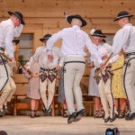 Występ Zespołów Góralskich "Zawaternik" i "Ślebodni" z Leśnicy-Gronia w Bukowiańskim Centrum Kultury 2025-07-17 Występ Zespołów Góralskich "Zawaternik" i "Ślebodni" z Leśnicy-Gronia w Bukowiańskim Centrum Kultury 2025-07-17