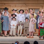 Występ Zespołów Góralskich "Zawaternik" i "Ślebodni" z Leśnicy-Gronia w Bukowiańskim Centrum Kultury 2025-07-17 Występ Zespołów Góralskich "Zawaternik" i "Ślebodni" z Leśnicy-Gronia w Bukowiańskim Centrum Kultury 2025-07-17