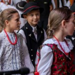 XXII Dzień Polowaca - XXIV Tatrzańskie Wici - Koncert Jubileuszowy z okazji 70-lecia istnienia zespołu dziecięcego z Jurgowa - Mali Jurgowianie - Jurgów - Amfiteatr nad rzeką Białką 2025-07-27 XXII Dzień Polowaca - XXIV Tatrzańskie Wici - Koncert Jubileuszowy z okazji 70-lecia istnienia zespołu dziecięcego z Jurgowa - Mali Jurgowianie - Jurgów - Amfiteatr nad rzeką Białką 2025-07-27