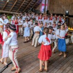 XXII Dzień Polowaca - XXIV Tatrzańskie Wici - Koncert Jubileuszowy z okazji 70-lecia istnienia zespołu dziecięcego z Jurgowa - Mali Jurgowianie - Jurgów - Amfiteatr nad rzeką Białką 2025-07-27 XXII Dzień Polowaca - XXIV Tatrzańskie Wici - Koncert Jubileuszowy z okazji 70-lecia istnienia zespołu dziecięcego z Jurgowa - Mali Jurgowianie - Jurgów - Amfiteatr nad rzeką Białką 2025-07-27