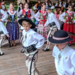 XXII Dzień Polowaca - XXIV Tatrzańskie Wici - Koncert Jubileuszowy z okazji 70-lecia istnienia zespołu dziecięcego z Jurgowa - Mali Jurgowianie - Jurgów - Amfiteatr nad rzeką Białką 2025-07-27 XXII Dzień Polowaca - XXIV Tatrzańskie Wici - Koncert Jubileuszowy z okazji 70-lecia istnienia zespołu dziecięcego z Jurgowa - Mali Jurgowianie - Jurgów - Amfiteatr nad rzeką Białką 2025-07-27