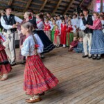 XXII Dzień Polowaca - XXIV Tatrzańskie Wici - Koncert Jubileuszowy z okazji 70-lecia istnienia zespołu dziecięcego z Jurgowa - Mali Jurgowianie - Jurgów - Amfiteatr nad rzeką Białką 2025-07-27 XXII Dzień Polowaca - XXIV Tatrzańskie Wici - Koncert Jubileuszowy z okazji 70-lecia istnienia zespołu dziecięcego z Jurgowa - Mali Jurgowianie - Jurgów - Amfiteatr nad rzeką Białką 2025-07-27