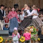 XXII Dzień Polowaca - XXIV Tatrzańskie Wici - Koncert Jubileuszowy z okazji 70-lecia istnienia zespołu dziecięcego z Jurgowa - Mali Jurgowianie - Jurgów - Amfiteatr nad rzeką Białką 2025-07-27 XXII Dzień Polowaca - XXIV Tatrzańskie Wici - Koncert Jubileuszowy z okazji 70-lecia istnienia zespołu dziecięcego z Jurgowa - Mali Jurgowianie - Jurgów - Amfiteatr nad rzeką Białką 2025-07-27