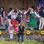 XXII Dzień Polowaca - XXIV Tatrzańskie Wici - Koncert Jubileuszowy z okazji 70-lecia istnienia zespołu dziecięcego z Jurgowa - Mali Jurgowianie - Jurgów - Amfiteatr nad rzeką Białką 2025-07-27 XXII Dzień Polowaca - XXIV Tatrzańskie Wici - Koncert Jubileuszowy z okazji 70-lecia istnienia zespołu dziecięcego z Jurgowa - Mali Jurgowianie - Jurgów - Amfiteatr nad rzeką Białką 2025-07-27