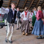 XXII Dzień Polowaca - XXIV Tatrzańskie Wici - Koncert Jubileuszowy z okazji 70-lecia istnienia zespołu dziecięcego z Jurgowa - Mali Jurgowianie - Jurgów - Amfiteatr nad rzeką Białką 2025-07-27 XXII Dzień Polowaca - XXIV Tatrzańskie Wici - Koncert Jubileuszowy z okazji 70-lecia istnienia zespołu dziecięcego z Jurgowa - Mali Jurgowianie - Jurgów - Amfiteatr nad rzeką Białką 2025-07-27