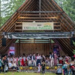 XXII Dzień Polowaca - XXIV Tatrzańskie Wici - Koncert Jubileuszowy z okazji 70-lecia istnienia zespołu dziecięcego z Jurgowa - Mali Jurgowianie - Jurgów - Amfiteatr nad rzeką Białką 2025-07-27 XXII Dzień Polowaca - XXIV Tatrzańskie Wici - Koncert Jubileuszowy z okazji 70-lecia istnienia zespołu dziecięcego z Jurgowa - Mali Jurgowianie - Jurgów - Amfiteatr nad rzeką Białką 2025-07-27