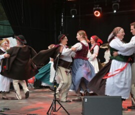 41. Babiogórska Jesień - Zespół Regionalny Cieślica z Zawoi - Zawoja 2025-09-27 41. Babiogórska Jesień - Zespół Regionalny Cieślica z Zawoi - Zawoja 2025-09-27