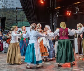 41. Babiogórska Jesień - Zespół Regionalny Cieślica z Zawoi - Zawoja 2025-09-27 41. Babiogórska Jesień - Zespół Regionalny Cieślica z Zawoi - Zawoja 2025-09-27