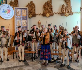 19. "Dziadońcyne Granie" Spotkanie Muzyk Podhalańskich - Msza Święta 2025-11-30 19. "Dziadońcyne Granie" Spotkanie Muzyk Podhalańskich - Msza Święta 2025-11-30