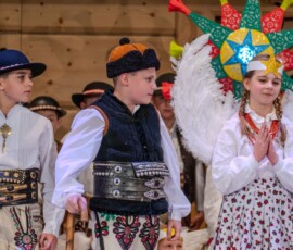 Góralskie jasełka pt. „Zabłysła gwiozdecka nad Tatrami" 2025-12-28 Góralskie jasełka pt. „Zabłysła gwiozdecka nad Tatrami" 2025-12-28