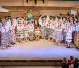 Góralskie jasełka pt. „Zabłysła gwiozdecka nad Tatrami" 2025-12-28 Góralskie jasełka pt. „Zabłysła gwiozdecka nad Tatrami" 2025-12-28