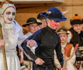 Góralskie jasełka pt. „Zabłysła gwiozdecka nad Tatrami" 2025-12-28 Góralskie jasełka pt. „Zabłysła gwiozdecka nad Tatrami" 2025-12-28