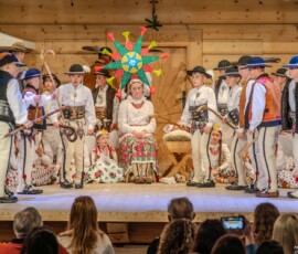 Góralskie jasełka pt. „Zabłysła gwiozdecka nad Tatrami" 2025-12-28 Góralskie jasełka pt. „Zabłysła gwiozdecka nad Tatrami" 2025-12-28