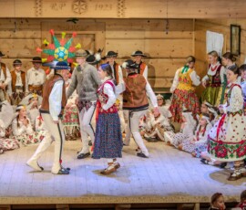 Góralskie jasełka pt. „Zabłysła gwiozdecka nad Tatrami" 2025-12-28 Góralskie jasełka pt. „Zabłysła gwiozdecka nad Tatrami" 2025-12-28