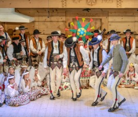 Góralskie jasełka pt. „Zabłysła gwiozdecka nad Tatrami" 2025-12-28 Góralskie jasełka pt. „Zabłysła gwiozdecka nad Tatrami" 2025-12-28